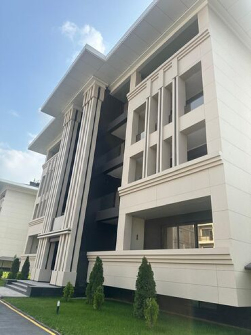 4 комнаты, 205 м², Элитка, 3 этаж, ПСО (под самоотделку) Бишкек - сүрөт 3