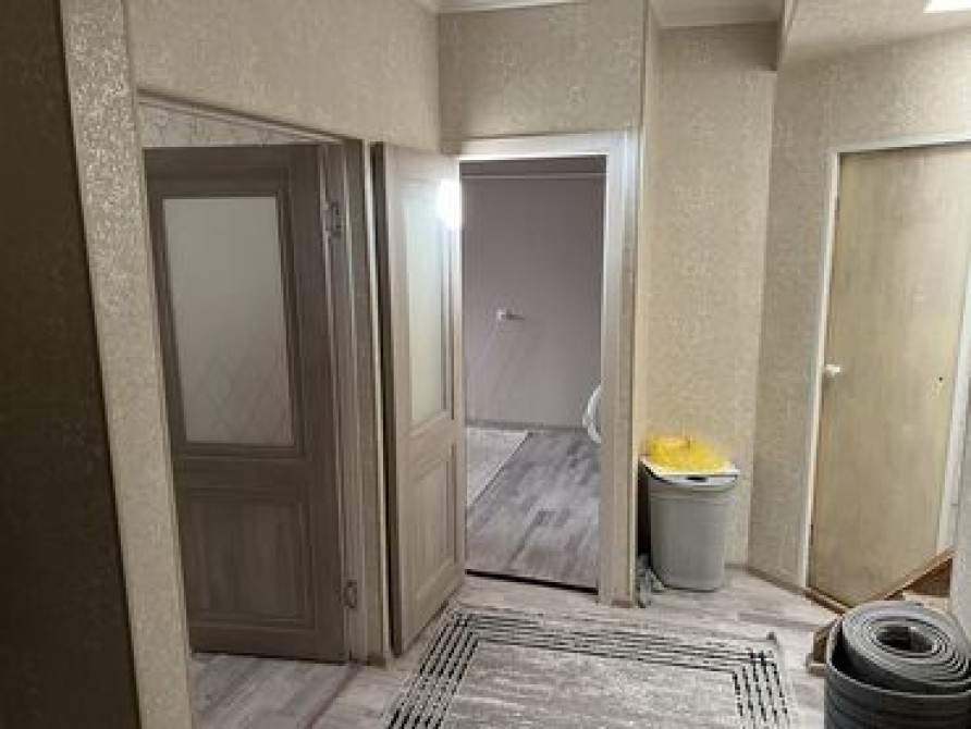 4 комнаты, 100 м², Хрущевка, 5 этаж, Косметический ремонт Bishkek - photo 1