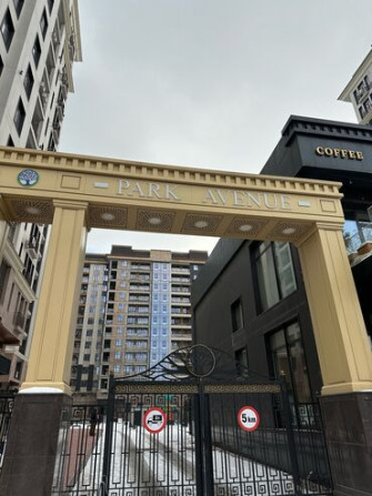 4 комнаты, 167 м², Элитка, 11 этаж, ПСО (под самоотделку) Бишкек - изображение 1