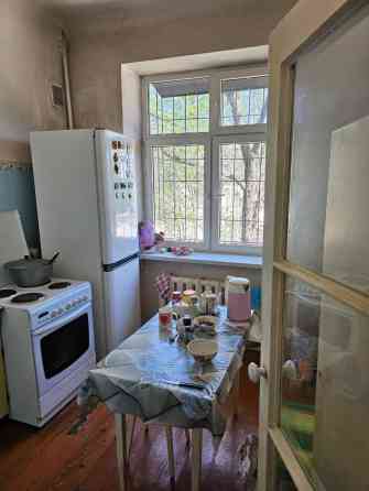 4 комнаты, 84 м², Сталинка, 2 этаж, Старый ремонт Бишкек