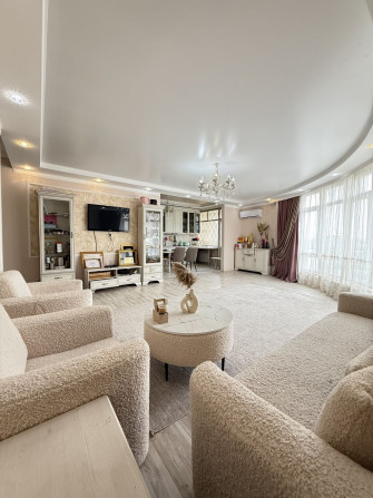 4 комнаты, 154 м², Элитка, 13 этаж, Дизайнерский ремонт Бишкек - изображение 1
