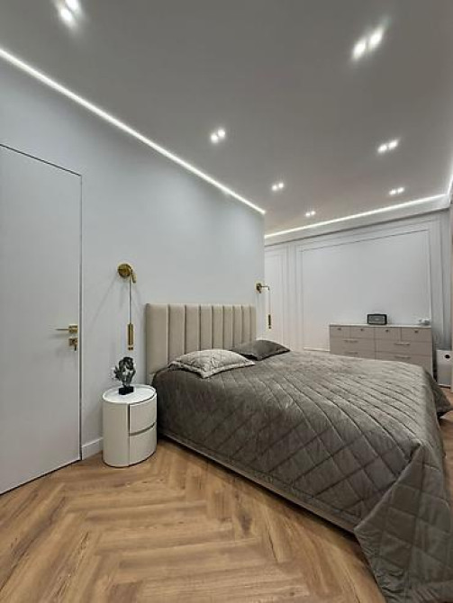 Продаю 4к квартиру в ЖК Нурзаман сити 138 м², Дизайнерский ремонт Бишкек - изображение 4