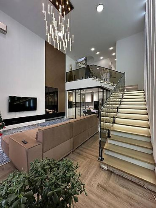 Эксклюзивный трехуровневый пентхаус в ЖК «Малина» 320 м² Бишкек - изображение 1