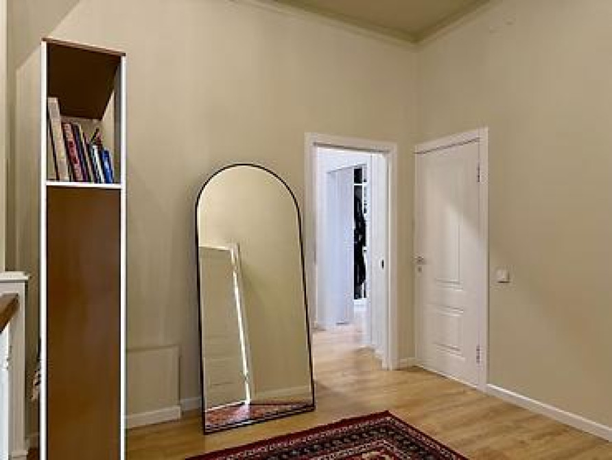 Продается Шикарный Пентхаус в центре города 225 м² Бишкек - изображение 2