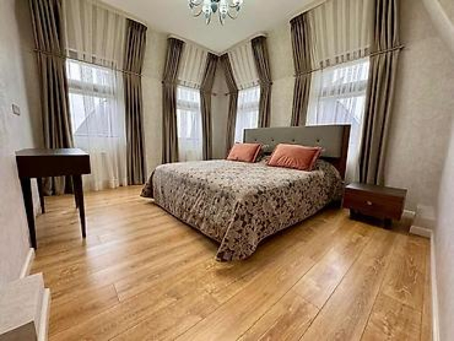 Продается Шикарный Пентхаус в центре города 225 м² Бишкек - изображение 12