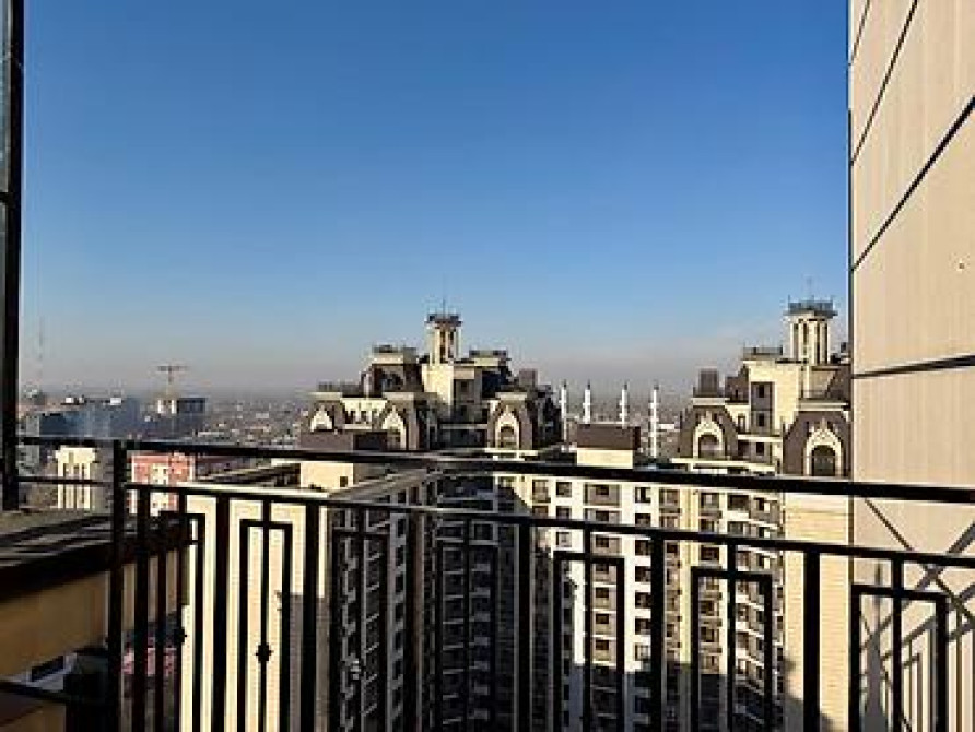 Продается Шикарный Пентхаус в центре города 225 м² Бишкек - изображение 8