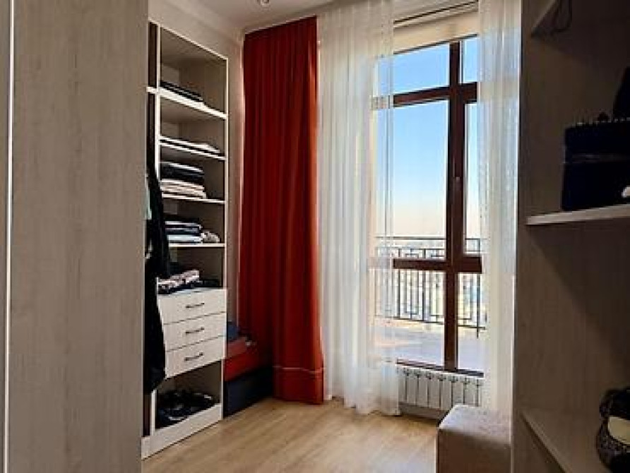 Продается Шикарный Пентхаус в центре города 225 м² Бишкек - изображение 4