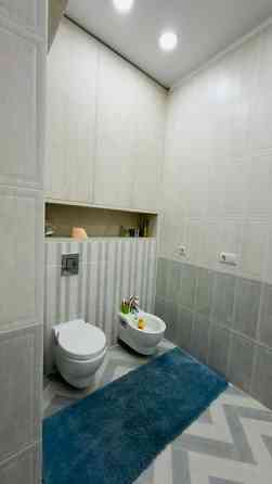 СРОЧНО ПРОДАЁТСЯ 5-ти КОМНАТНАЯ КВАРТИРА !!!!! ЖК London City, 202 м² Bishkek