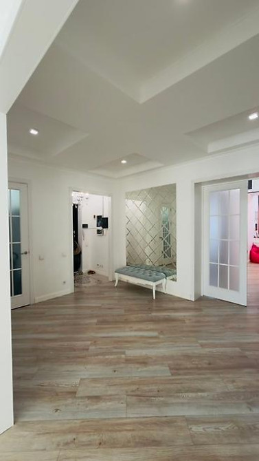 СРОЧНО ПРОДАЁТСЯ 5-ти КОМНАТНАЯ КВАРТИРА !!!!! ЖК London City, 202 м² Bishkek - photo 13