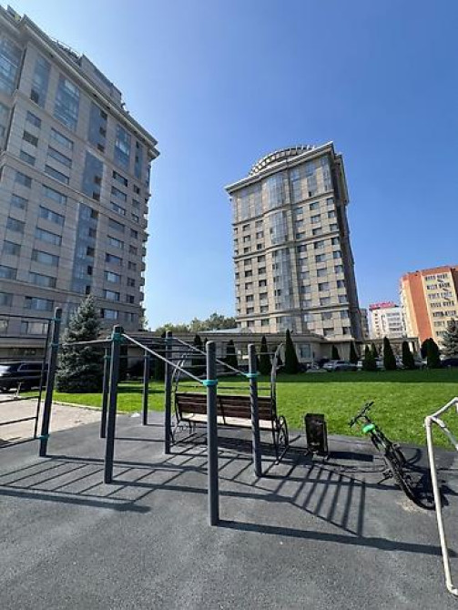 Роскошная 5 комнатная квартира , 380 м², 14 этаж, Дизайнерский ремонт Бишкек - изображение 7