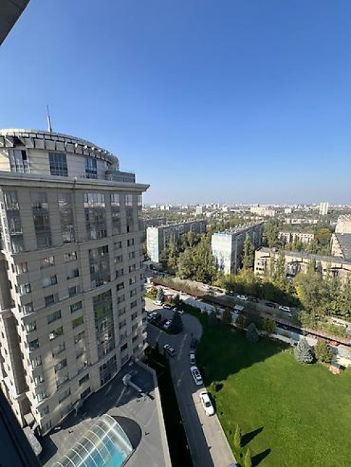 Роскошная 5 комнатная квартира , 380 м², 14 этаж, Дизайнерский ремонт Бишкек - изображение 5