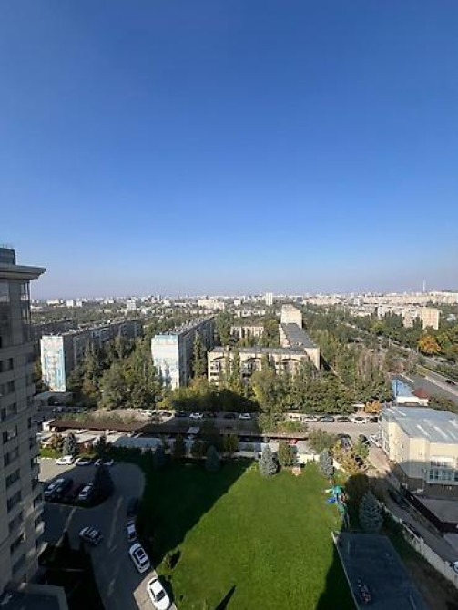 Роскошная 5 комнатная квартира , 380 м², 14 этаж, Дизайнерский ремонт Бишкек - изображение 10