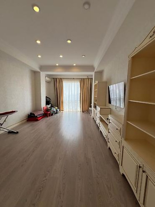 Роскошная 5 комнатная квартира , 380 м², 14 этаж, Дизайнерский ремонт Бишкек - изображение 18