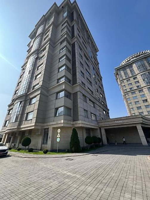 Роскошная 5 комнатная квартира , 380 м², 14 этаж, Дизайнерский ремонт Бишкек - изображение 9