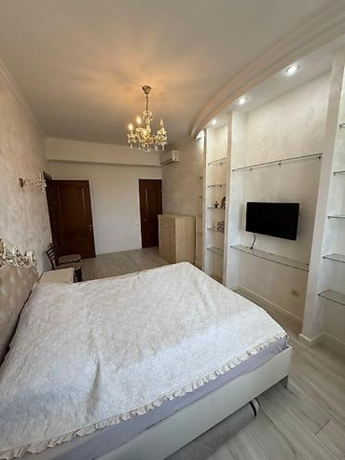 3 комнаты, 130 м², Элитка, 6 этаж, Дизайнерский ремонт Bishkek - photo 14