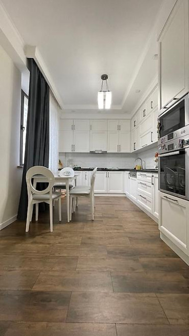 6-комнатная элитная квартира 214 м², 4 этаж, Бишкек - изображение 8