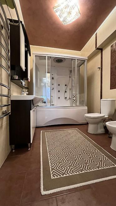 6-комнатная элитная квартира 214 м², 4 этаж, Бишкек - изображение 13