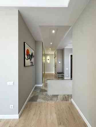 Срочно продаётся 4-х комнатная квартира! Премиум! 180 м² Бишкек