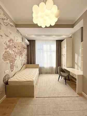 Срочно продаётся 4-х комнатная квартира! Премиум! 180 м² Бишкек