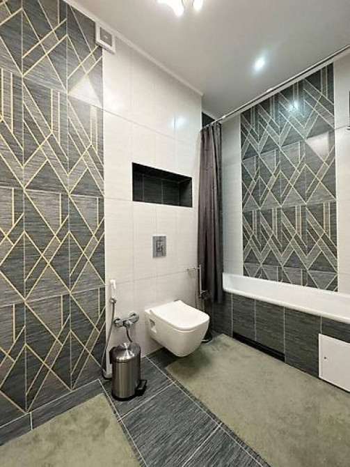 Срочно продаётся 4-х комнатная квартира! Премиум! 180 м² Бишкек - изображение 10