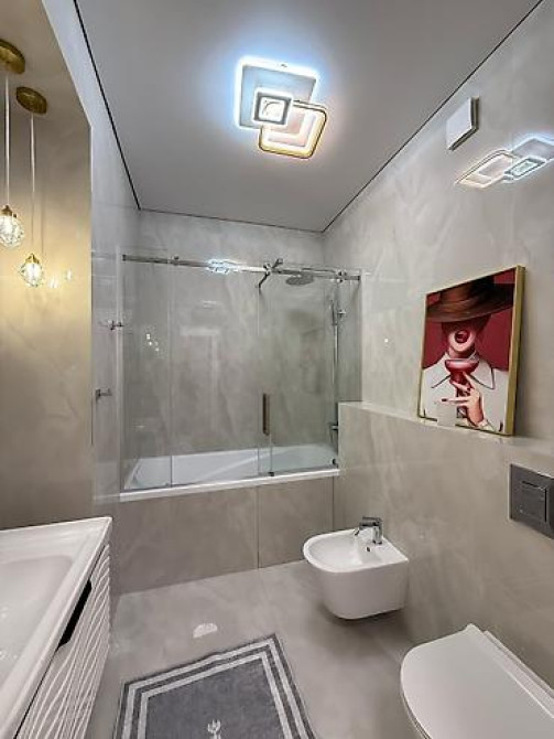 Продается 4-комнатная квартира в золотом квадрате! 185 м² Бишкек - изображение 18