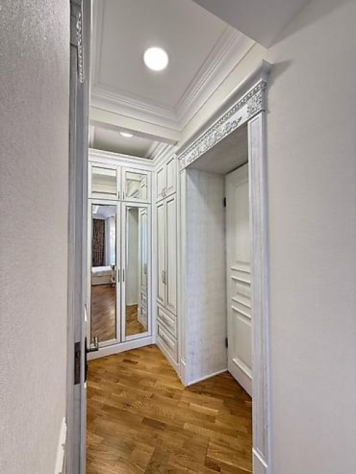 Продается 4-комнатная квартира в золотом квадрате! 185 м² Бишкек - изображение 9