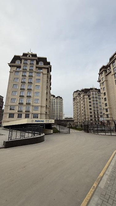 Продается 4-комнатная кв. в ЖК Елисейские поля, 174 м², ПСО Бишкек - изображение 4