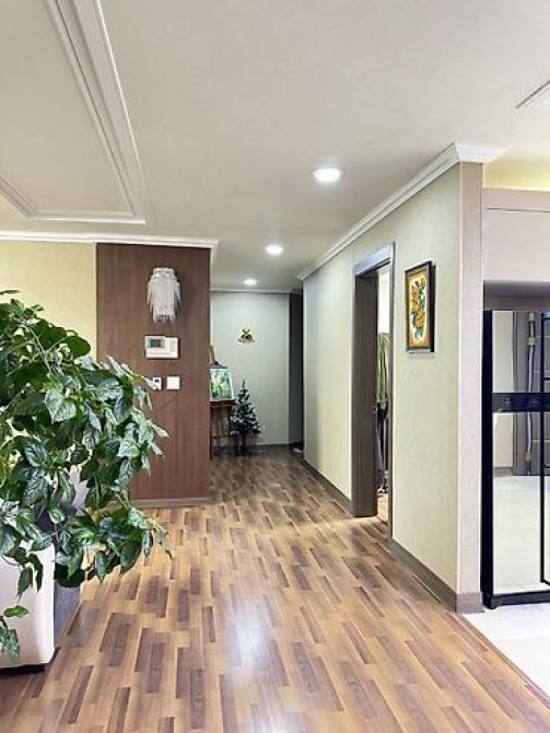 3 комнаты, 147 м², Элитка, 9 этаж, Евроремонт Бишкек - изображение 2