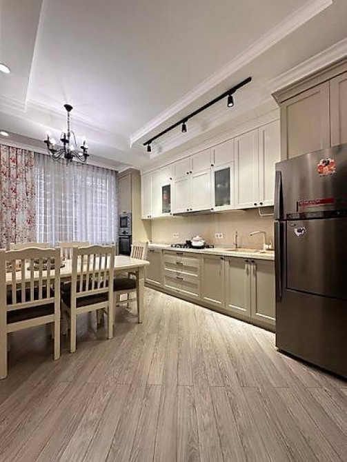 4 комнаты, 145 м², Элитка, 2 этаж, Евроремонт Bishkek - photo 12