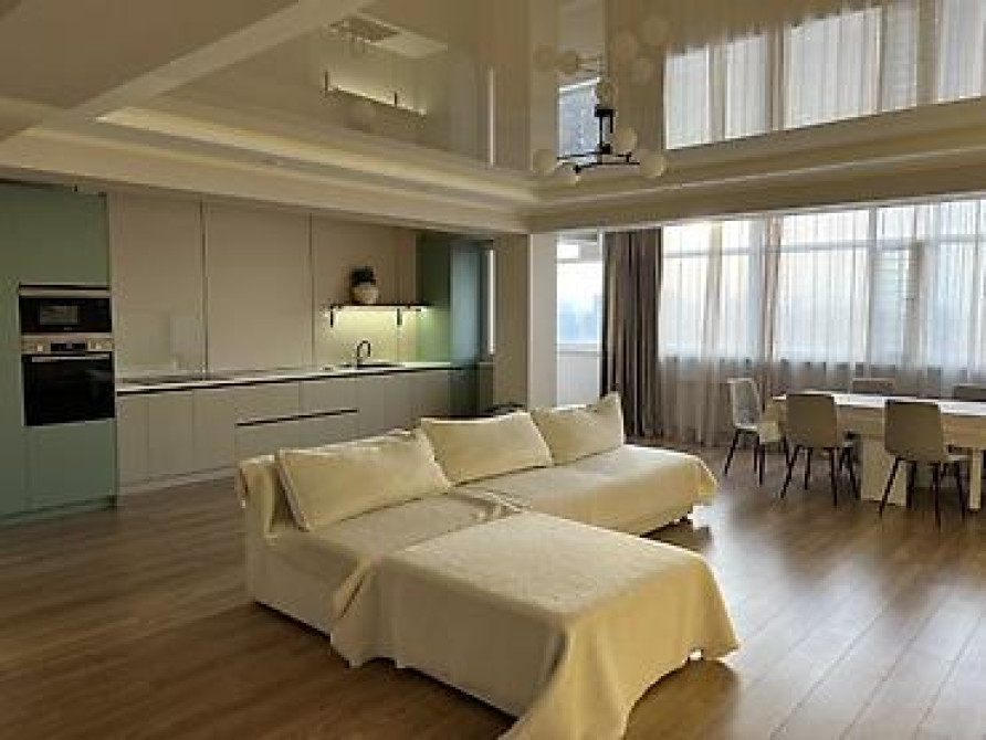 3 комнаты, 120 м², Элитка, 10 этаж, Евроремонт Бишкек - изображение 1