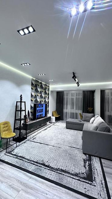 3 комнаты, 128 м², Элитка, 7 этаж, Евроремонт Bishkek - photo 1