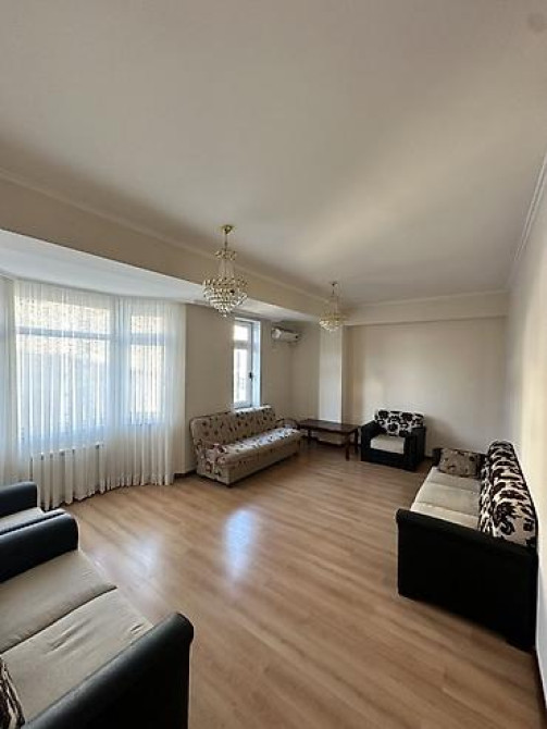 4 комнаты, 139 м², Элитка, 6 этаж, Евроремонт Бишкек - изображение 2