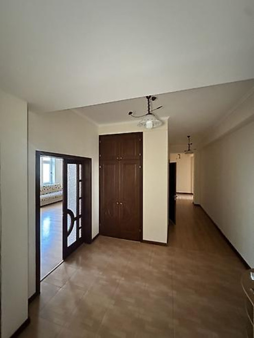 4 комнаты, 139 м², Элитка, 6 этаж, Евроремонт Бишкек - изображение 3