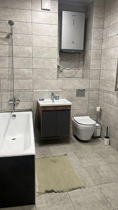 3 комнаты, 121 м², Элитка, 4 этаж, Евроремонт Бишкек - изображение 10