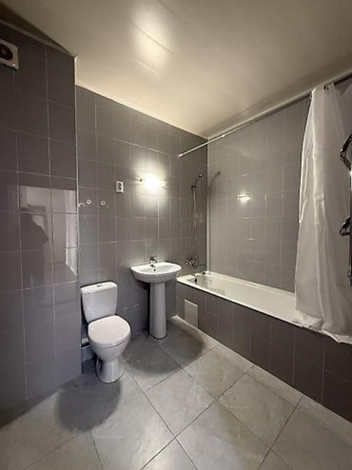 3 комнаты, 127 м², Элитка, 7 этаж, Евроремонт Бишкек - изображение 6