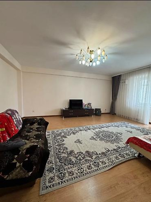3 комнаты, 128 м², Индивидуалка, 1 этаж, Евроремонт Бишкек - изображение 4