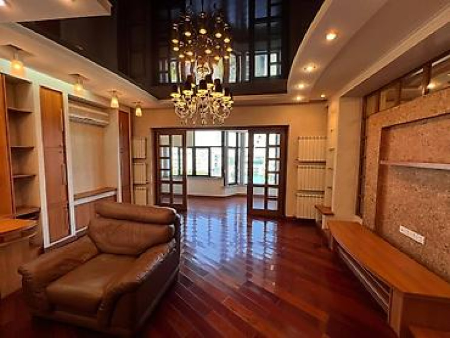 3 комнаты, 146 м², Элитка, 8 этаж, Евроремонт Бишкек - изображение 4