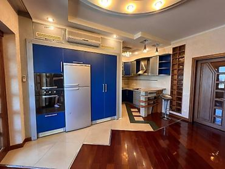 3 комнаты, 146 м², Элитка, 8 этаж, Евроремонт Бишкек - изображение 3