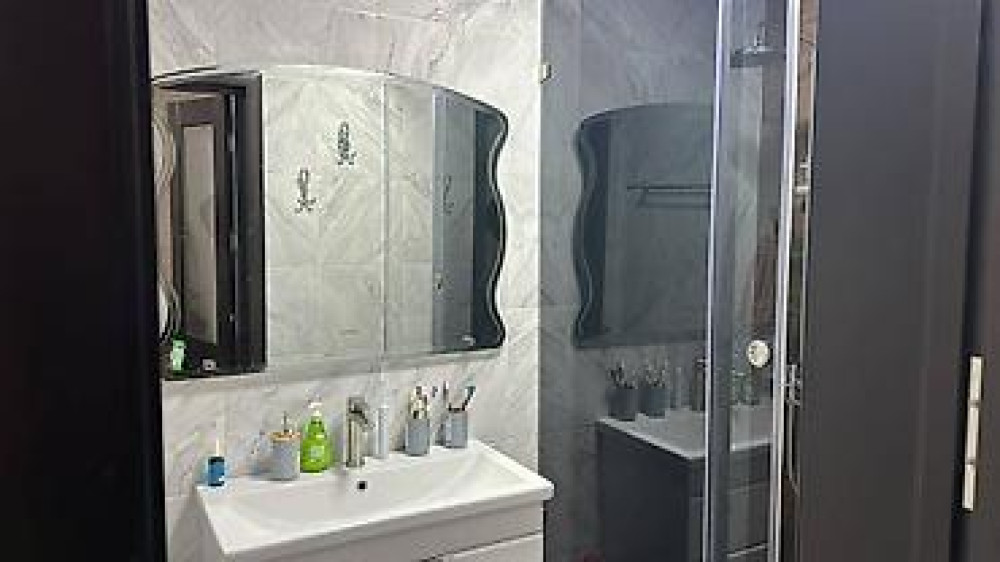 3 комнаты, 126 м², 8 этаж, Евроремонт Бишкек - изображение 17