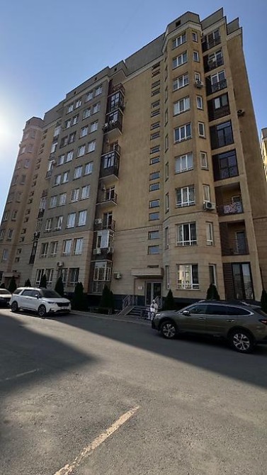 4 комнаты, 128 м², Индивидуалка, 1 этаж, Евроремонт Бишкек - изображение 1