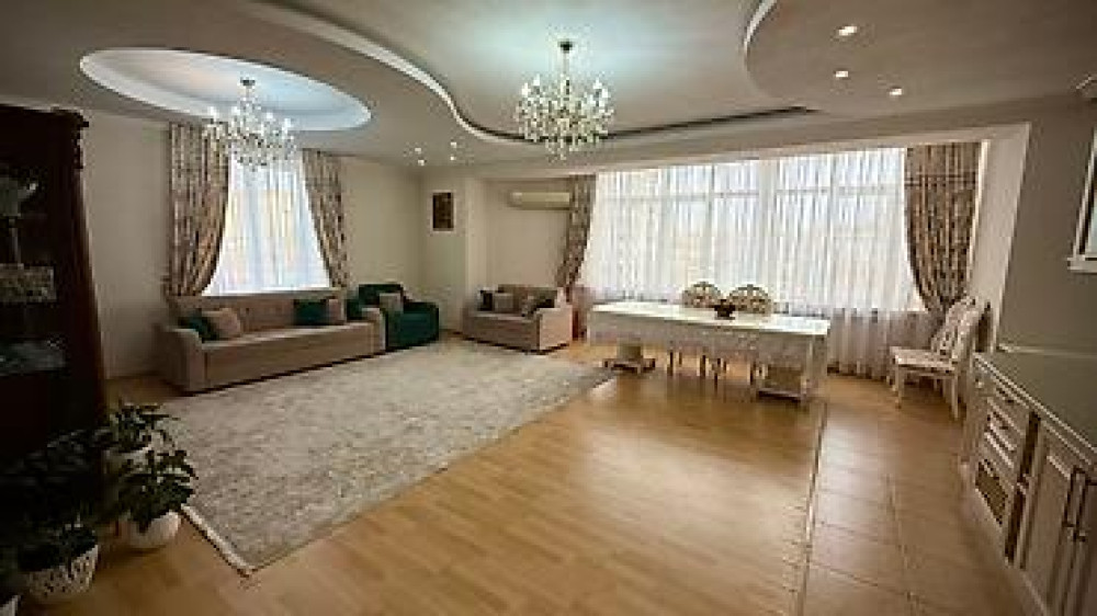 3 комнаты, 138 м², Элитка, 3 этаж, Евроремонт Бишкек - изображение 2