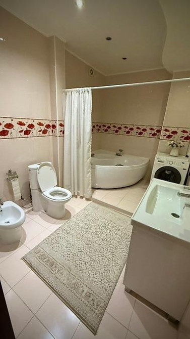 3 комнаты, 138 м², Элитка, 3 этаж, Евроремонт Бишкек - изображение 10