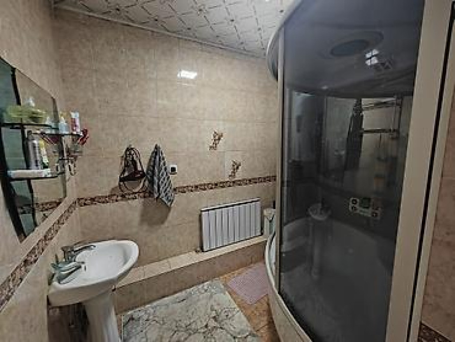 3 комнаты, 120 м², Индивидуалка, 2 этаж, Евроремонт Бишкек - изображение 11