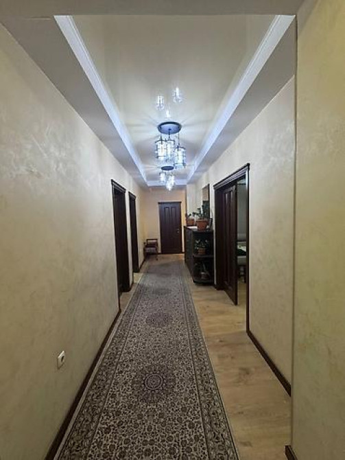 4 комнаты, 122 м², Индивидуалка, 2 этаж, Евроремонт Бишкек - изображение 8