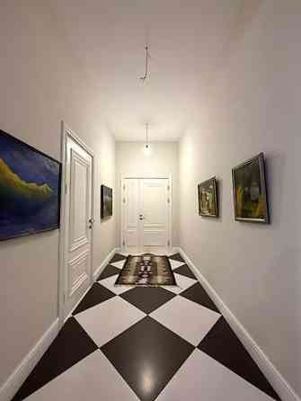 3 комнаты, 138 м², Элитка, 3 этаж, Евроремонт Бишкек