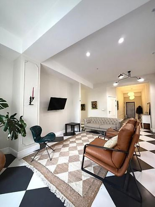 3 комнаты, 138 м², Элитка, 3 этаж, Евроремонт Бишкек - изображение 5