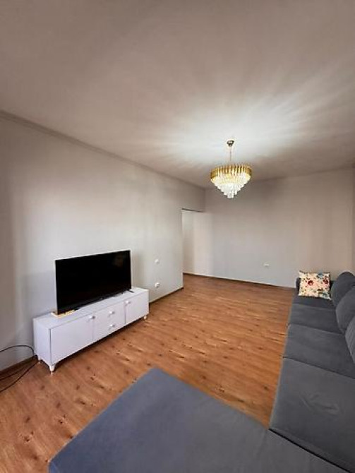 2 комнаты, 53 м², 106 серия улучшенная, 1 этаж, Косметический ремонт Бишкек - изображение 2