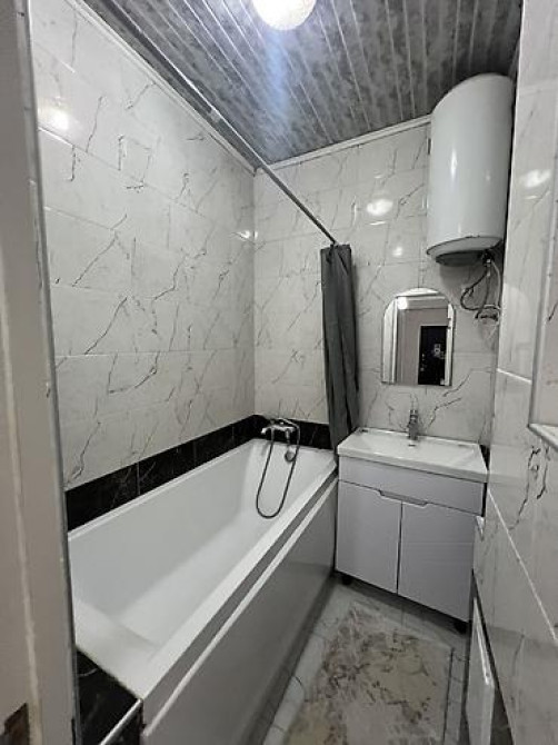 2 комнаты, 53 м², Индивидуалка, 5 этаж, Косметический ремонт Бишкек - изображение 9