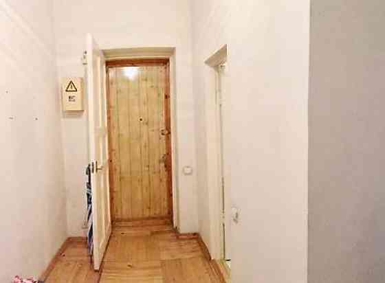 2 комнаты, 53 м², Сталинка, 2 этаж, Косметический ремонт Бишкек