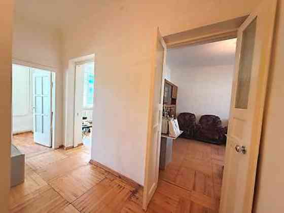 2 комнаты, 53 м², Сталинка, 2 этаж, Косметический ремонт Бишкек